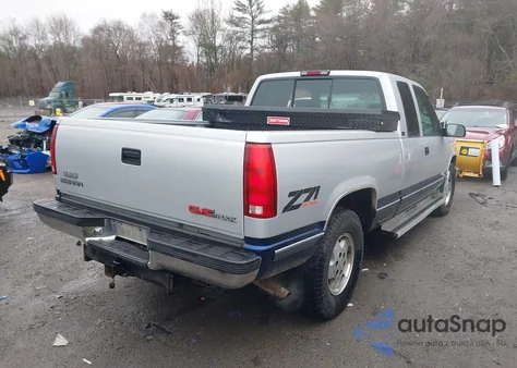 1995 GMC Sierra K1500 z USA, uszkodzony, nr VIN 2GTEK19K9S1586747